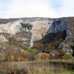 Pogrešana ženska padla v hudourniško cev in umrla na kraju nesreče 