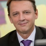 Anton Rop naj bi bil zaradi afere masaže pod drobnogledom Evropske investicijske banke