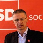 Ali bo v ponedeljek prišlo do odločitve o glasovanju o (ne)zaupnici vladi Janeza Janše?